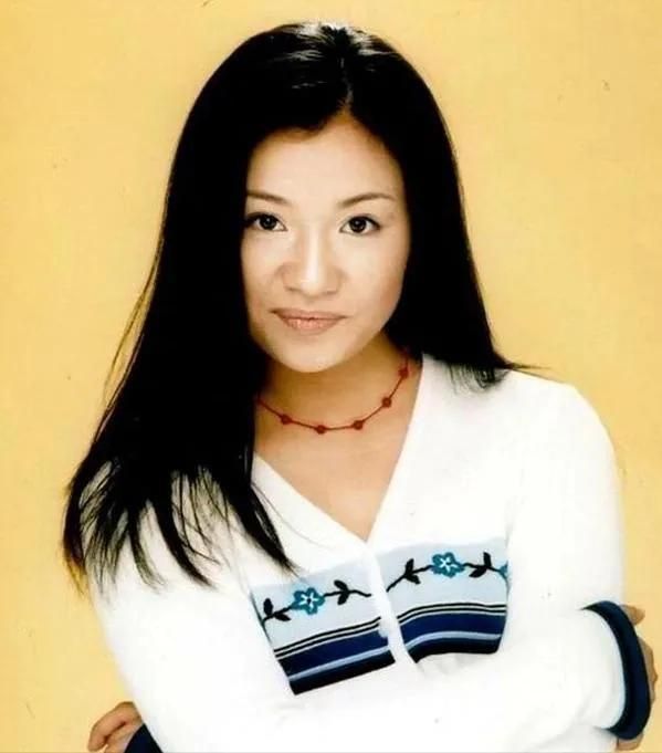 王丽达|王丽达：嫁给了妈妈的偶像，结婚11年生一子，幸福圆满