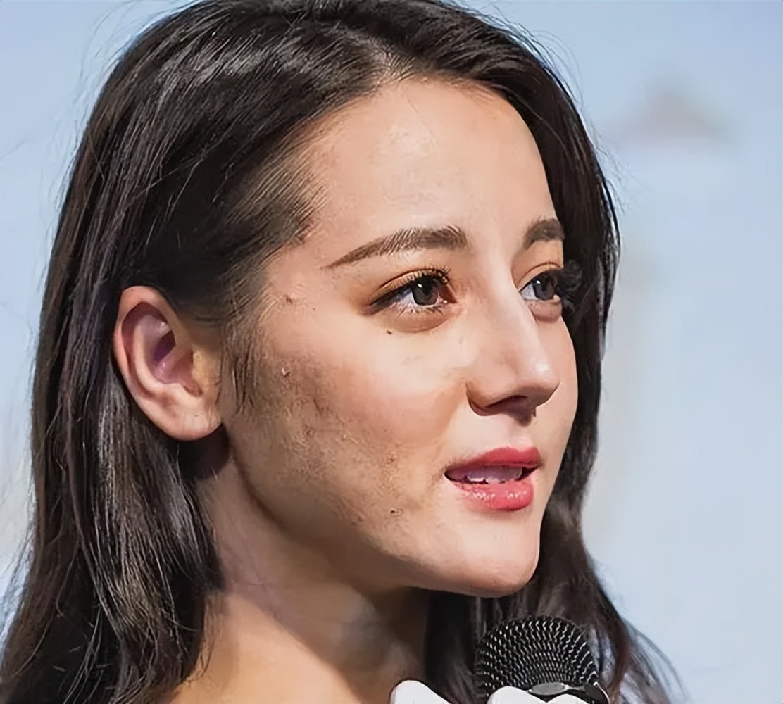 明星|精修图一个比一个美,离开百万精修师后,这些明星的脸一言难尽