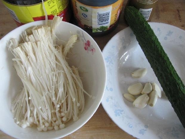 金针菇这样凉拌吃，味道真不错，美味家常菜