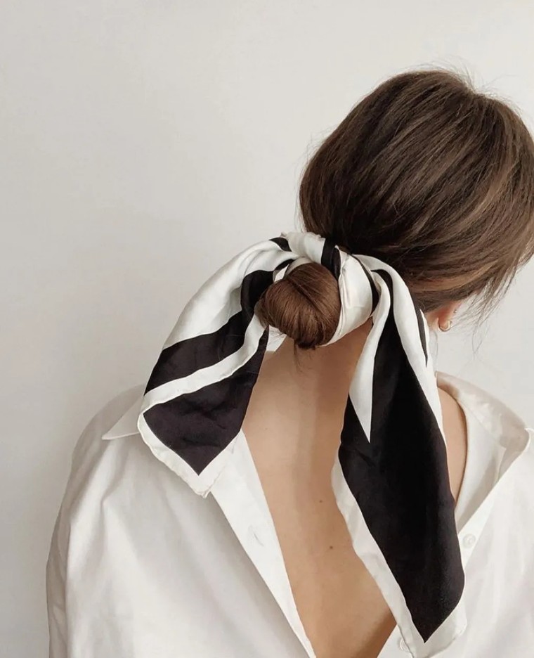 发型 头发再乱也能轻松变换气质造型，几分钟就能搞定！