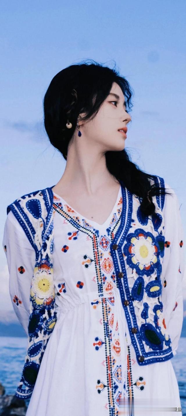 刘亦菲|鞠婧祎无水印美图