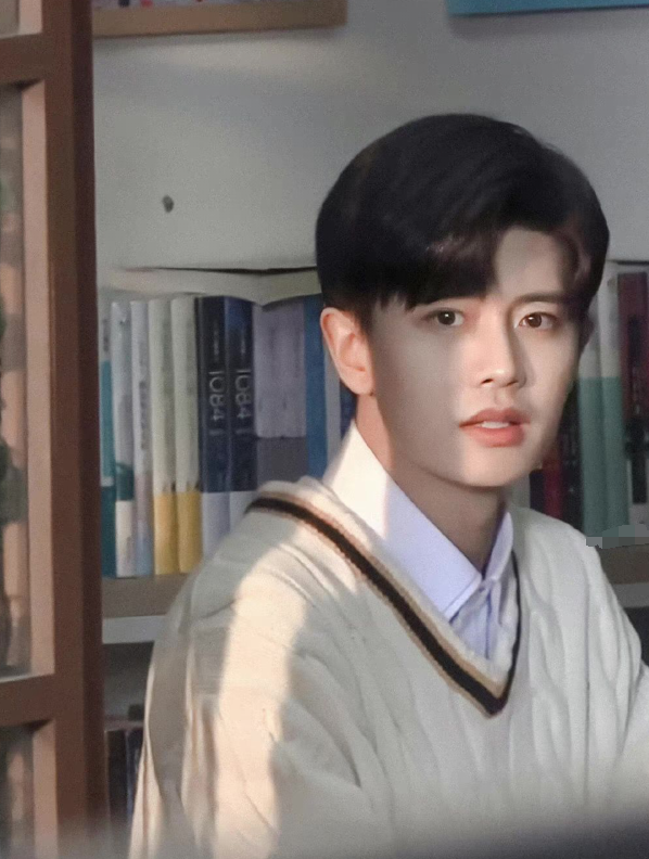 暮色心约|大师姐四搭任嘉伦,《暮色心约》惊喜在后面