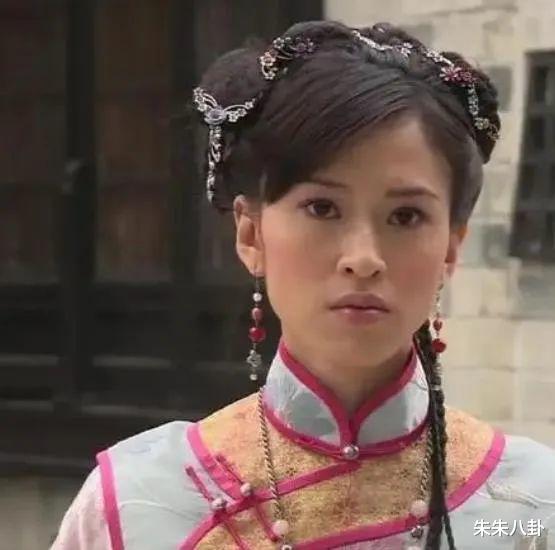 文颂娴|明明毫无关系，却被说像双胞胎，这8对港星让人傻傻分不清