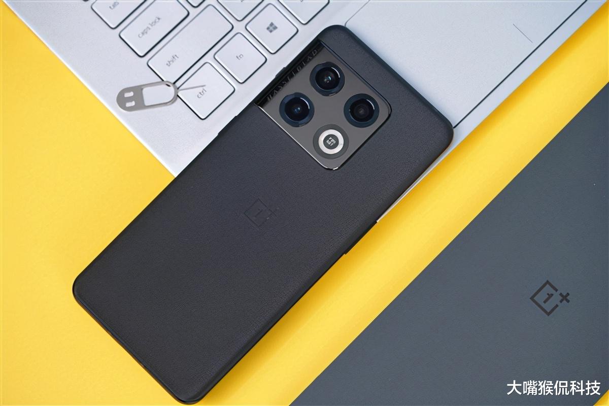 一加科技|一加10T再次被曝光,天玑9000+5000毫安,会比一加10Pro香吗?