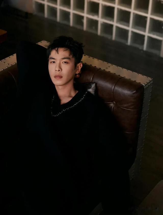 陈飞宇|众星元宵营业照,张子枫陈飞宇同框,刘诗诗杨紫气质美女好迷人