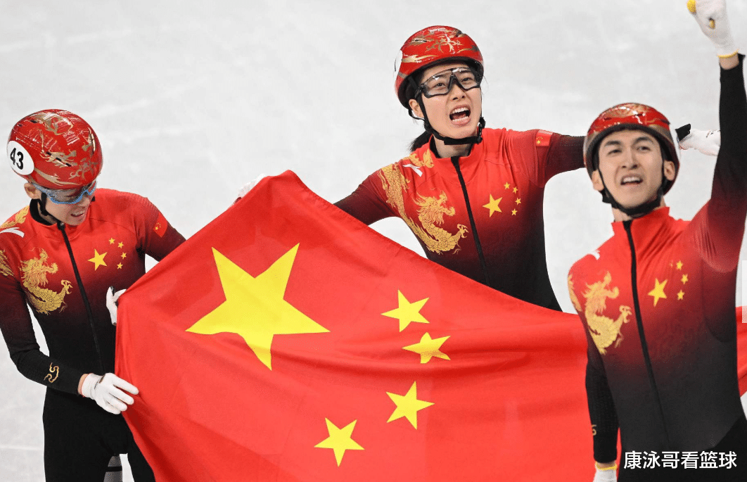 中国队|中国队好消息！冬奥武大靖再夺金封神，范可新痛哭，美俄韩惨败