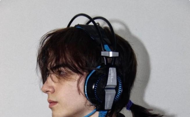 学霸|很帅，就不想靠脸吃饭，清华混血高颜值男学霸走红，短板是很可爱