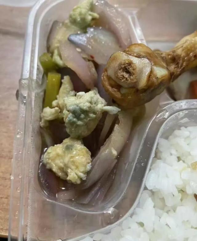 安阳|西安建筑大学华清学院的伙食问题上了热搜；这是怎么回事