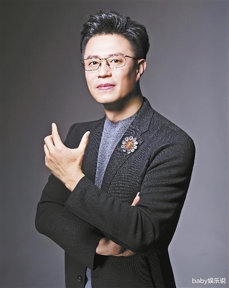 白燕升|白燕升：因爱照顾瘫痪妻子，对女儿宠溺有加，50岁再得小儿子