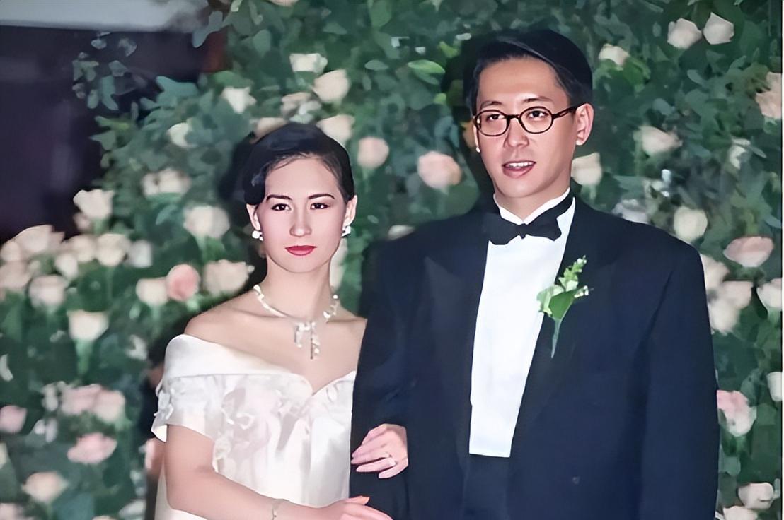 豪门|特步千金嫁给七匹狼公子，为什么豪门逃不过联姻？