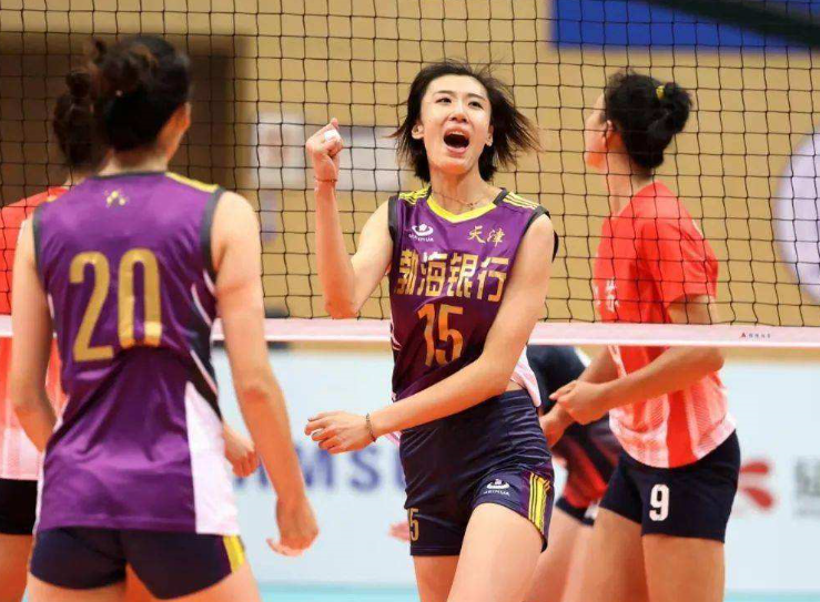 天津女排|天津女排拒陪跑，夺双冠梦碎！王宝泉摊牌提醒，20岁名将重夺主力