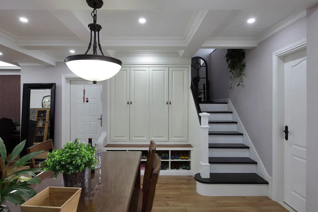 如果你家是复式房,楼梯下一定这样设计,比住别墅还爽,太好看啦