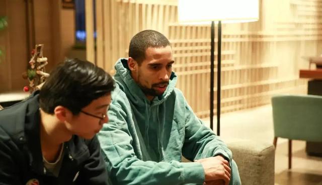 兰兹伯格加盟山东男篮后，35分得分王驰援王晗，对飙辽宁争总冠军