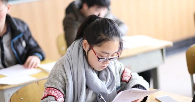 招聘|取消“非师范生”呼声渐高,官方回应后,让备考师范生打退了堂鼓