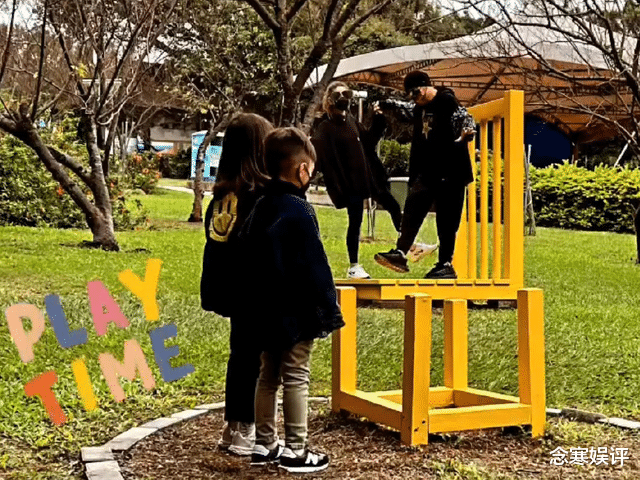 周杰伦|周杰伦晒出私人豪华游艇，在船上自拍瘦到脱相，身体状况令人担忧