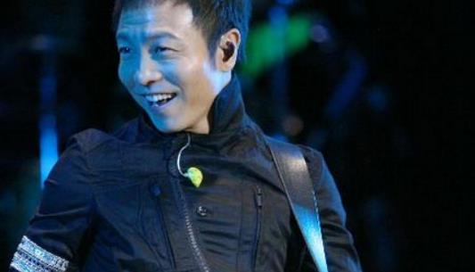 喧闹城市中的隐者，低调的音乐巨星许巍