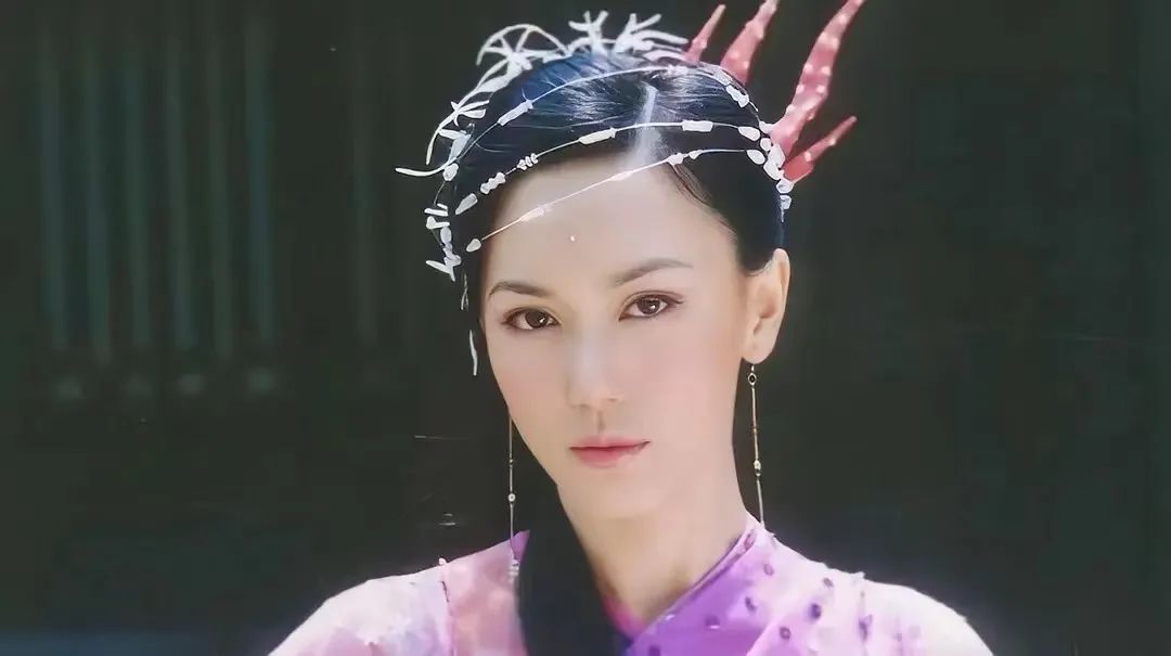 周芷若|周芷若赵敏，长达19年的“爱情保卫战”