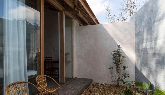 盖一层平房,四面通风,再在门口挖个莲花池,给父母养老正合心意