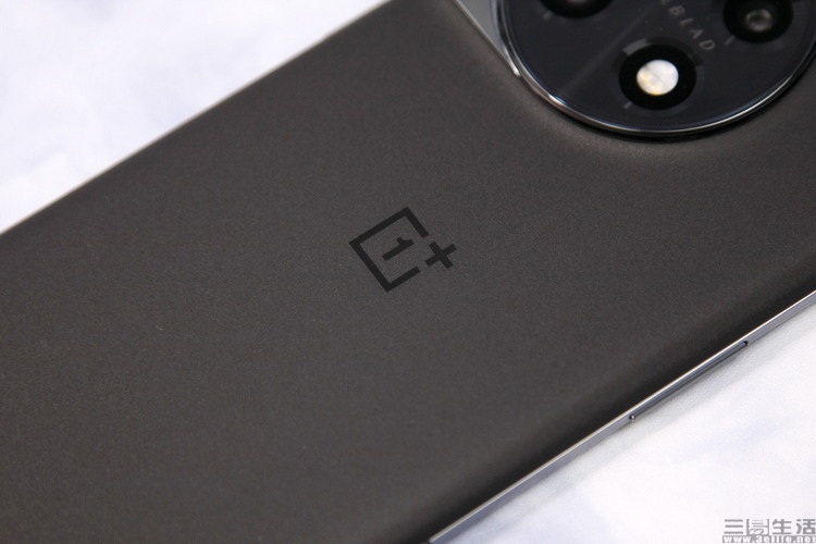 一加科技|技术创新与更清晰的定位,让一加“重新”上路