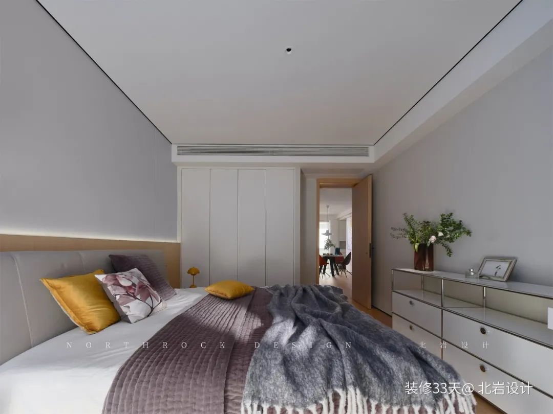 装修设计:120平老房改造现代高级质感四居