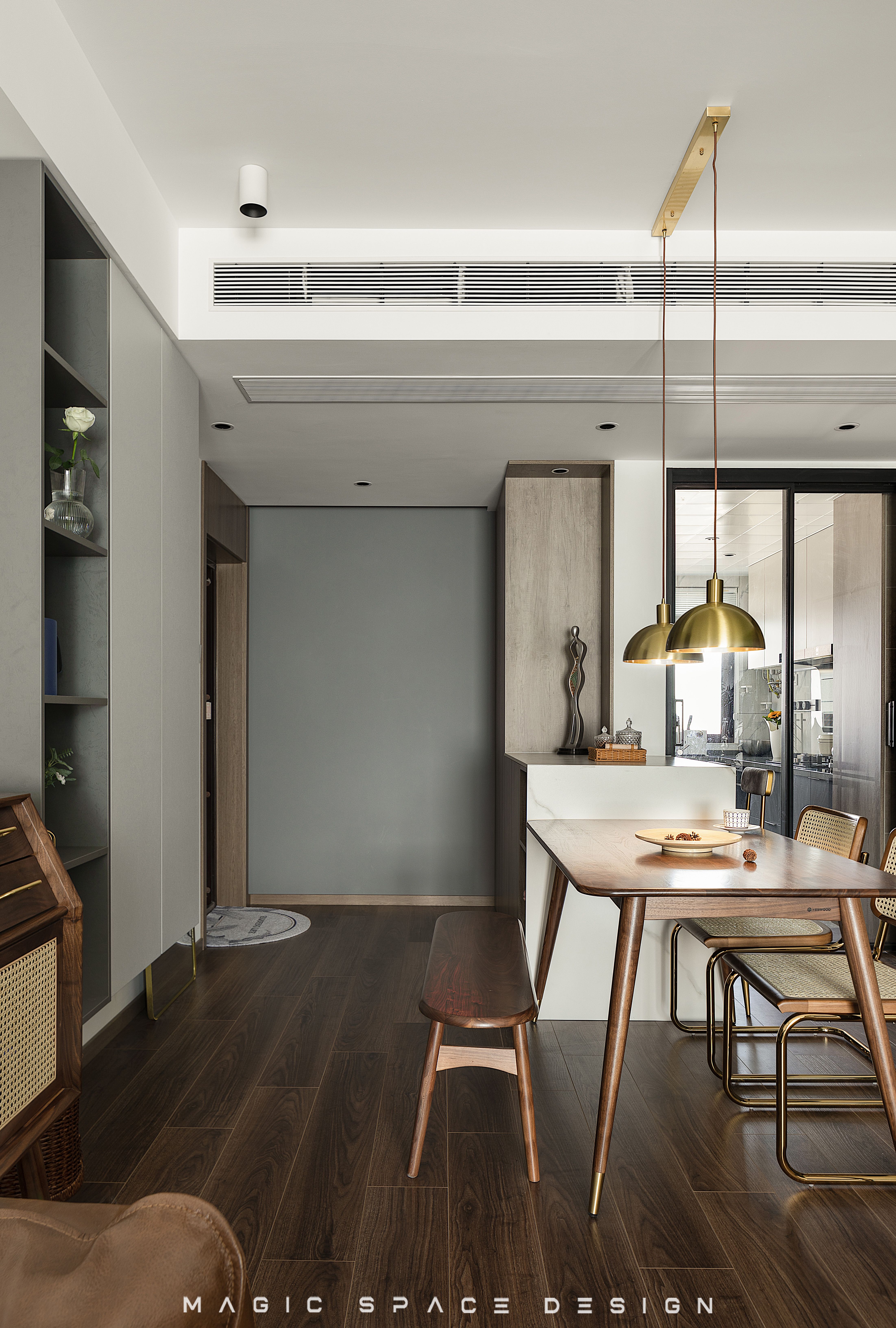 126㎡石绿+深棕,被复古轻奢的氛围感拿捏了