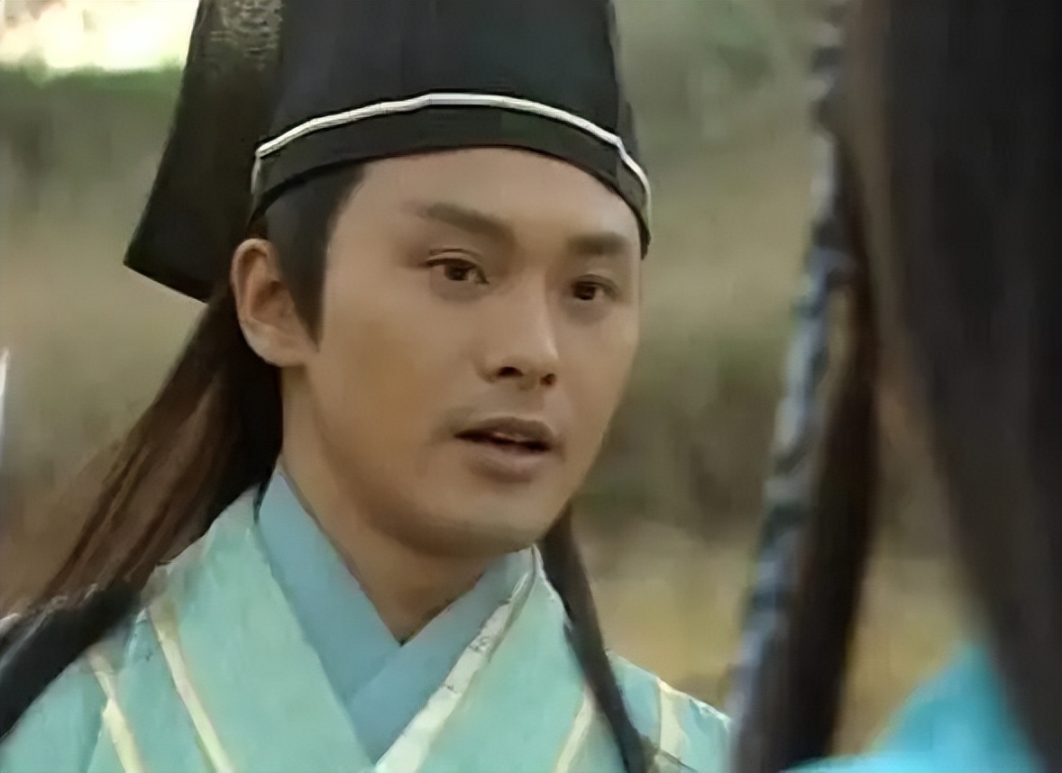 曹永廉|疫情下众星百态:有人冒着风险到前线当志愿者有人做核酸插队耍特权