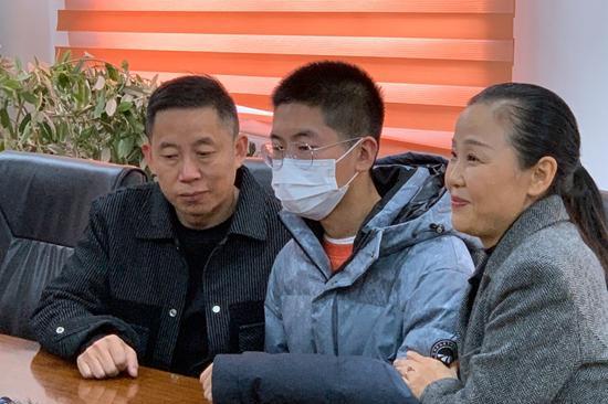 培训机构|接受采访时，孙卓的回答让人出乎意外，展示了“学霸”的高智商！