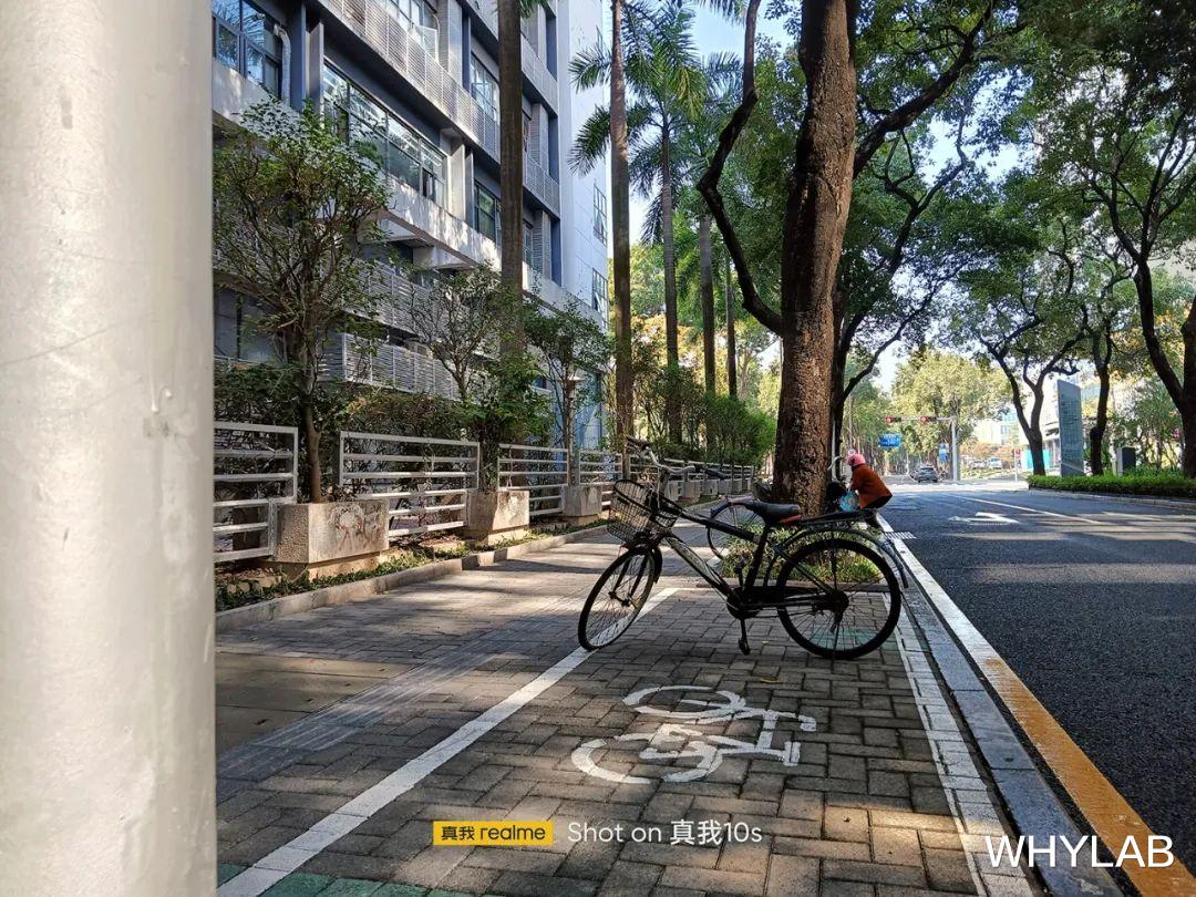 真我 10s：2023 年了，一千块能买到怎样的 5G 手机？