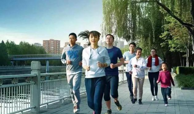 心脏病|早上慢跑30分钟和晚上散步60分钟,有什么区别呢?建议了解