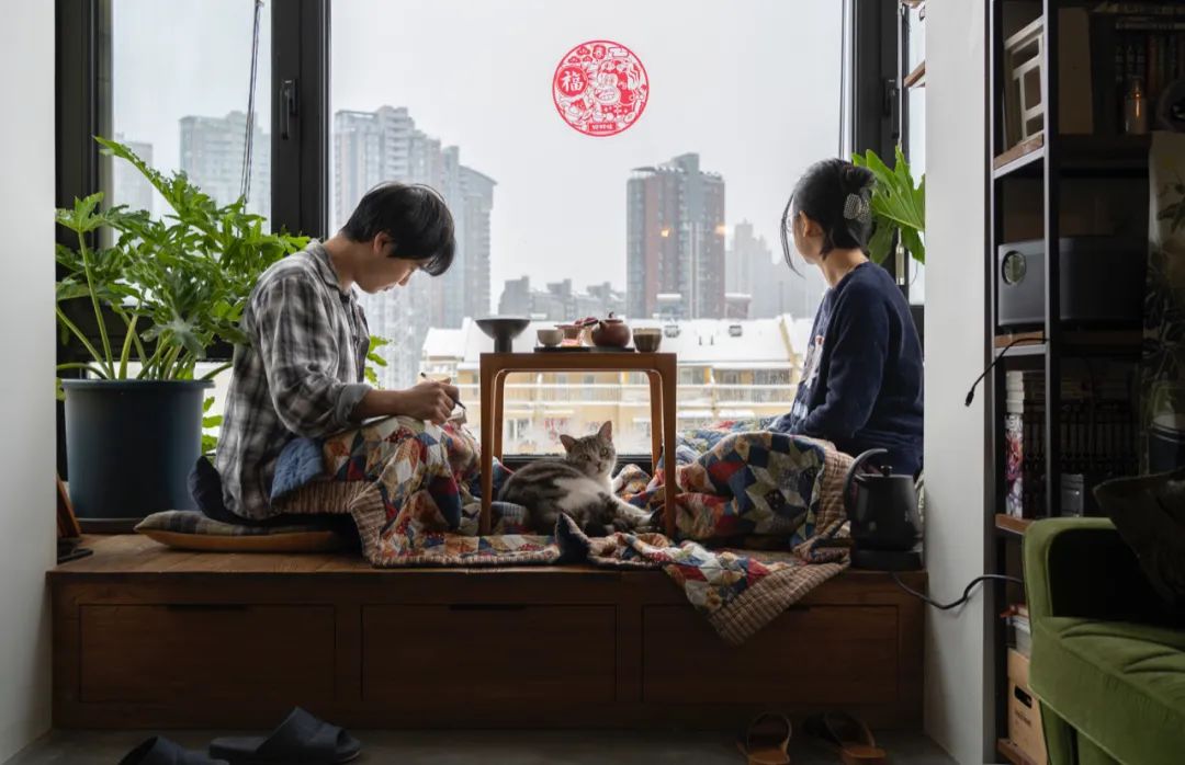 北漂十年买下39㎡老破小,改成两室两厅还带20㎡露台,太爽了!