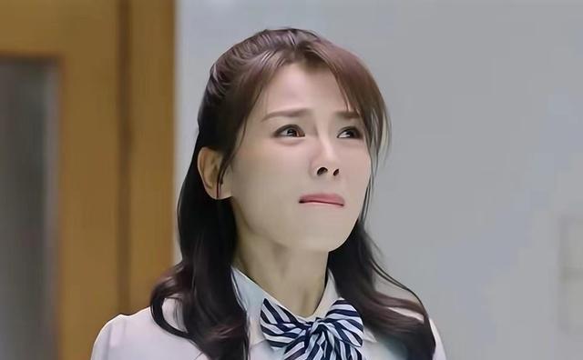 刘涛|“没有灵魂,垂眼抿嘴,眼睛无神很困倦,演戏像是在梦游”