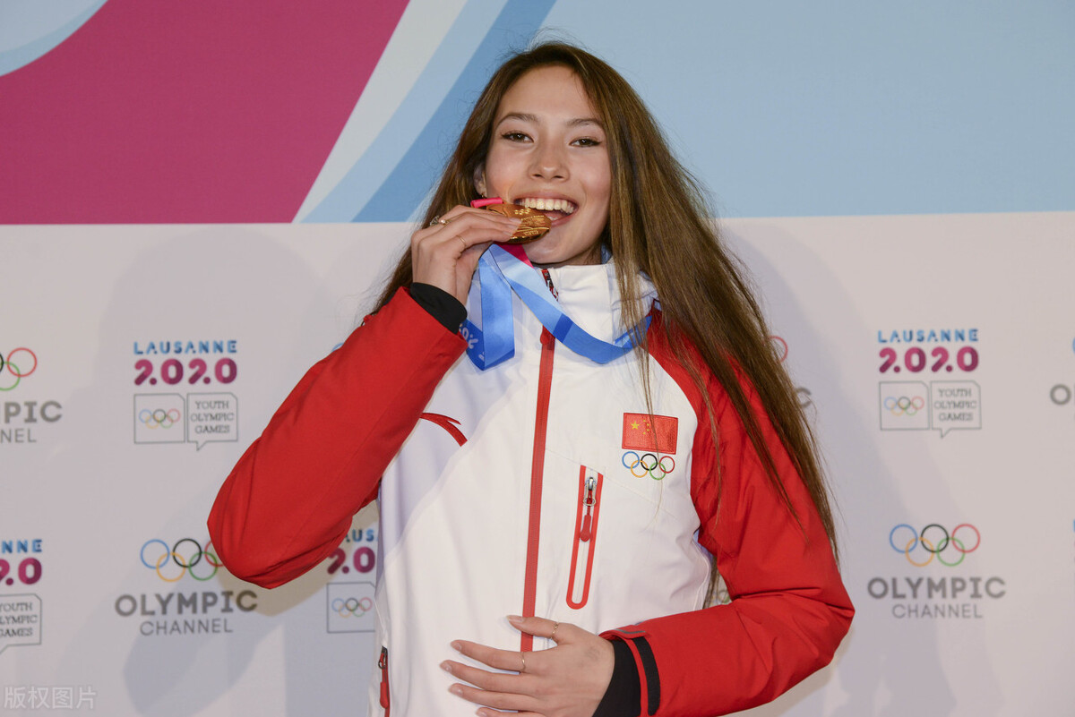 谷爱凌|谷爱凌深夜更改社交账号昵称，特意加上中文名，粉丝感动叫好