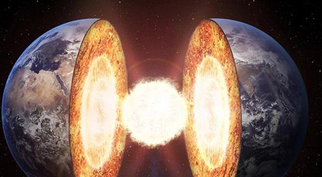 地球深处发现两个巨大“结构”,高度超珠峰100倍,是外星残骸?