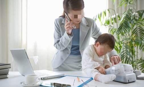 流行|“上班式带娃”正在流行,老人和儿女互不打扰,孩子也有人照看