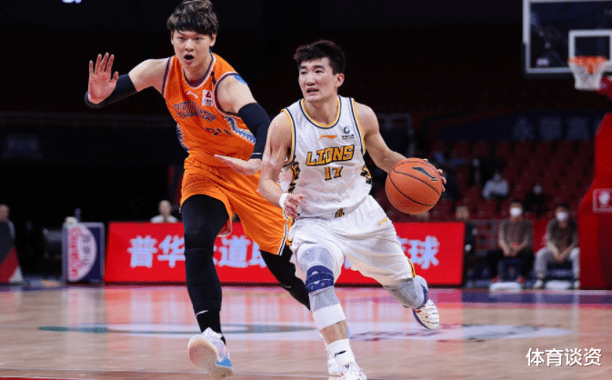 辽宁男篮|只剩7投！NBA探花很憋屈，男篮悍将25投太独了，这样打赢不了辽宁