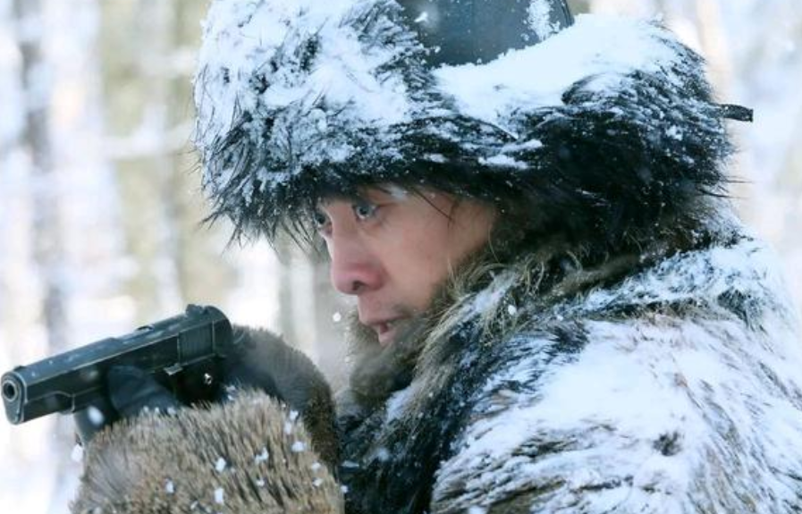 狙击手|狙击手这个电影观感一般，有些镜头感人，演员表现也好