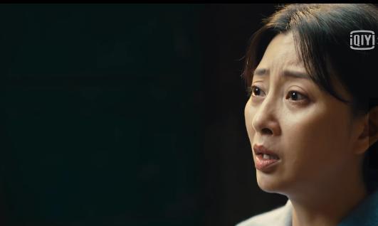 街拍|《人世间》原著：周蓉姐弟的幸福结局，揭穿了中国家庭的喜怒忧伤