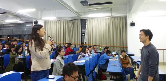 原创|清北毕业生收割一流中小学教师岗位，家长很满意，师范生却慌了