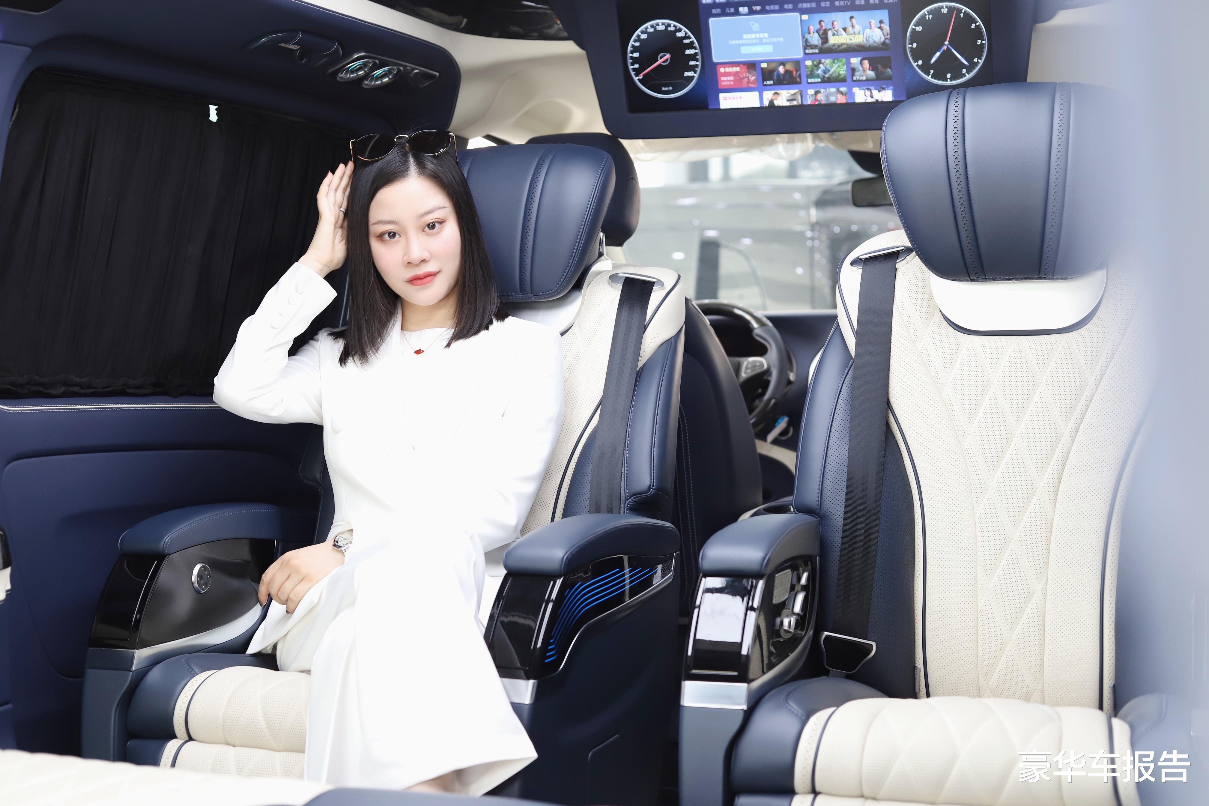 错过等一年！奔驰官方授权7座保姆车，10多万的豪华装修全都送？