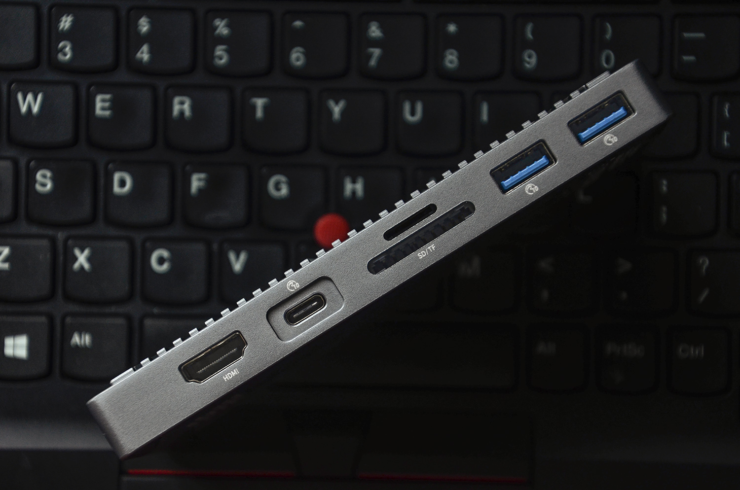 USB|9口扩展+USB3.1硬盘盒：尤达大师SO6-C3