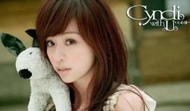 王心凌|40岁王心凌晒性感照片,被指脸僵似充气娃娃,网友:整残了