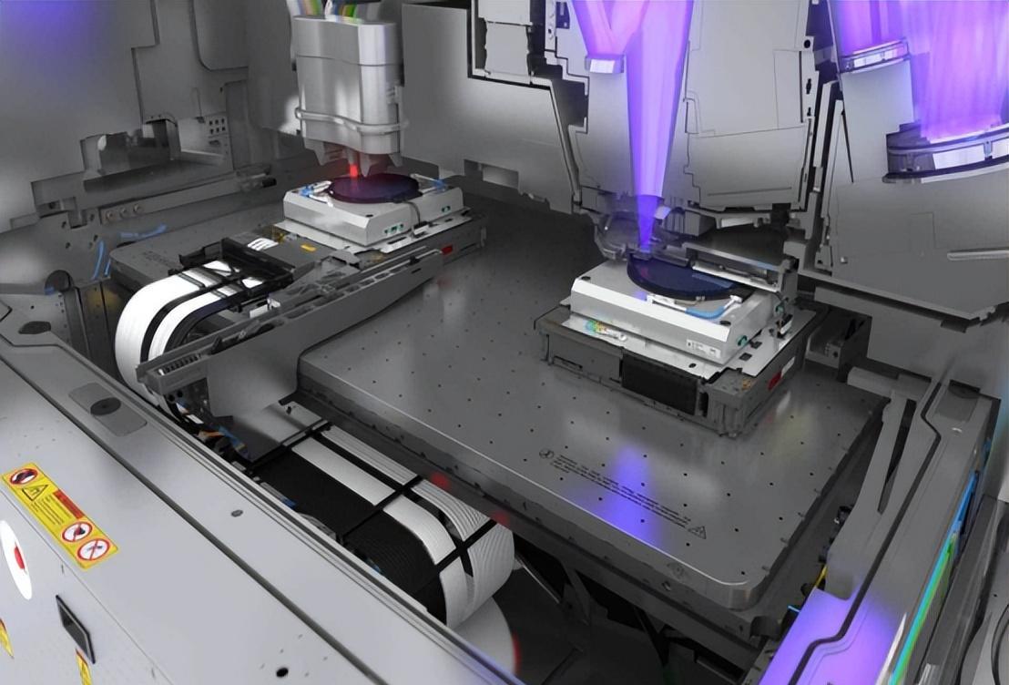 阿斯麦尔|ASML、台积电同一天行动!外媒:这相当于表态了