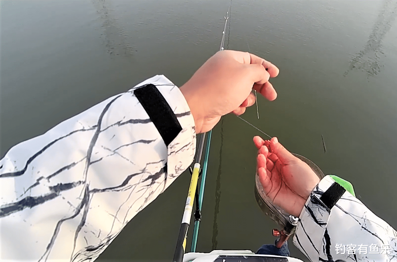 |野外钓鱼有很多忌讳，你触犯了几条？