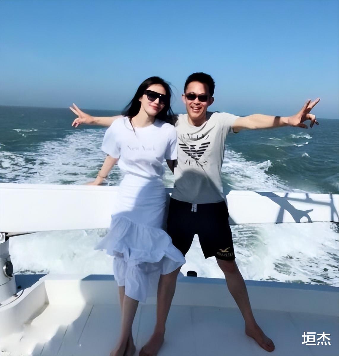 侯勇|侯勇：一婚娶初恋，二婚潘雨辰，三婚娶小20岁粉丝，如今生活怎样