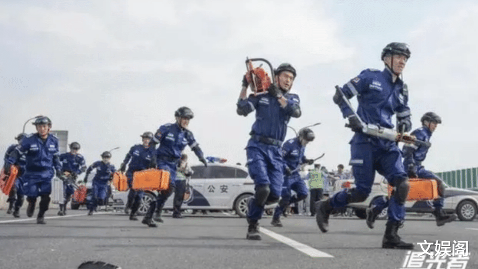 熊非|《追光者》高潮情节来了，2男2女结局意外，罗本最出乎意料