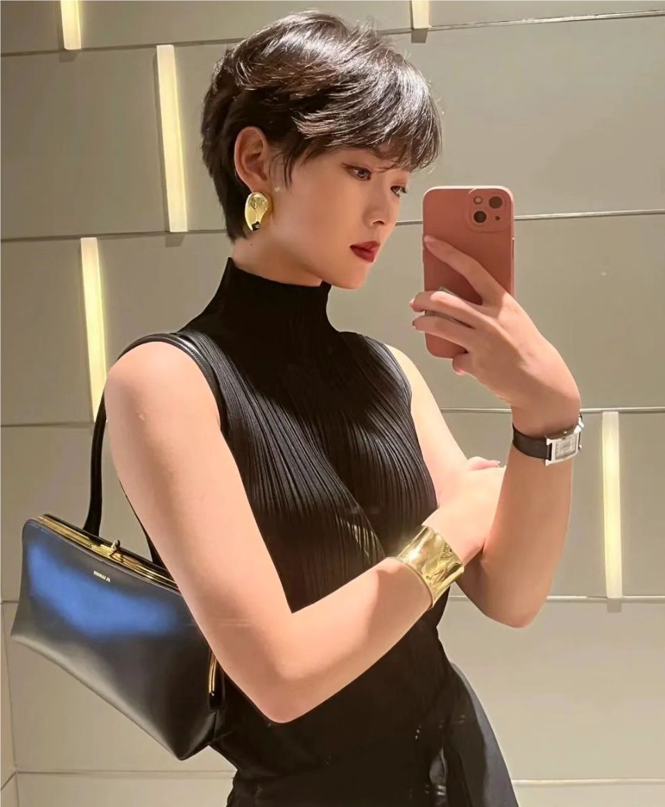 发型 最值得尝试的女士发型，有短也有长，总有一款适合你