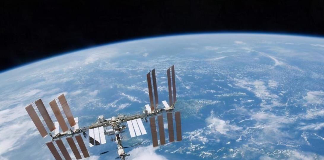 “死要面子活受罪”?俄:暂不用SpaceX龙飞船,3名航天员自己接