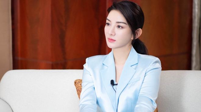 黄奕|黄奕：读书时就接广告接到手软，因为长相出众，一条广告就有15万