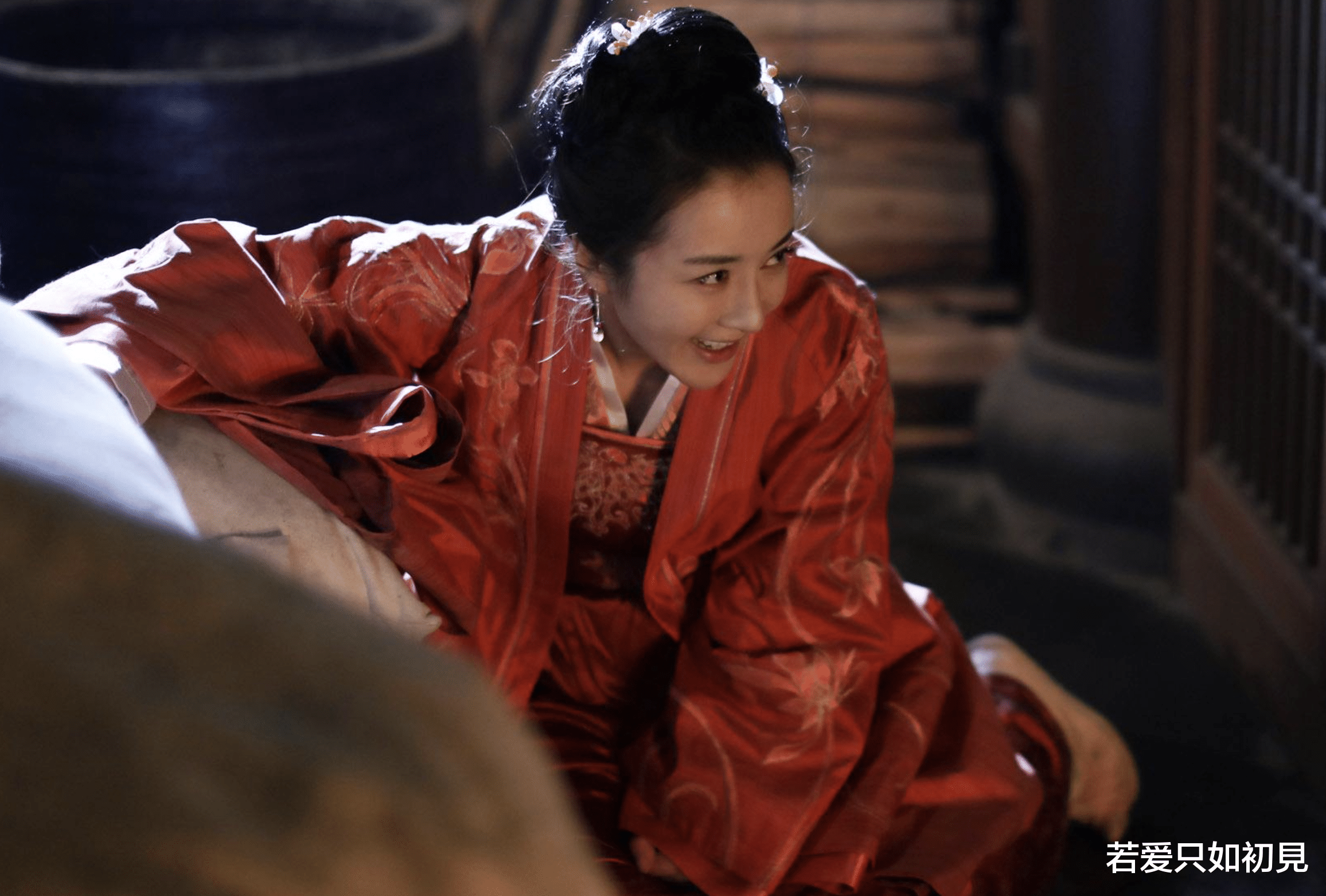 李依晓|五官凑在一起，越看越丧！“自带苦相”的10位女星