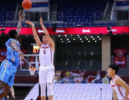 广东男篮|神射手求职四处碰壁,连天津都看不上,CBA又在集体恶心广东?